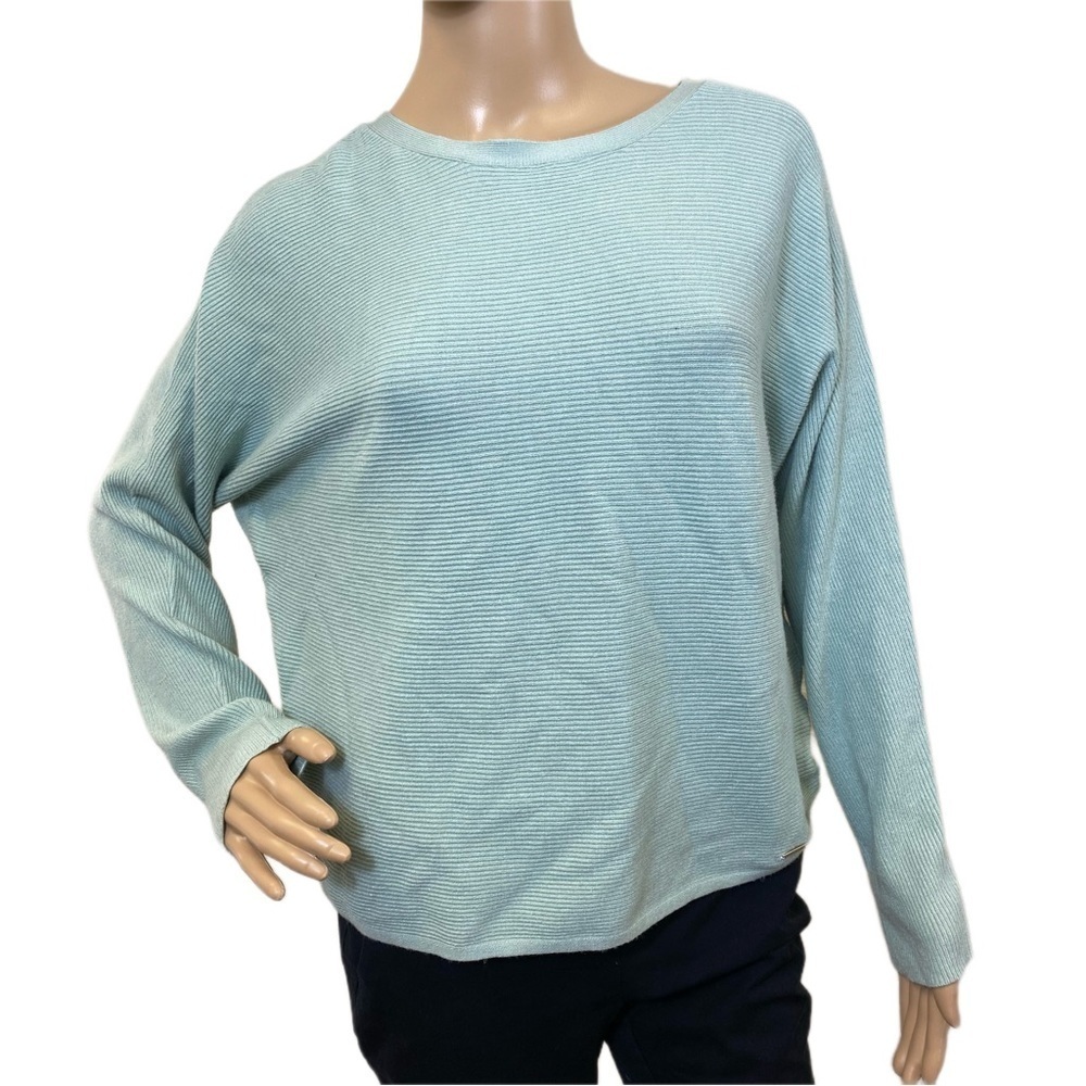 Tahari Sweater Mint Green Long Sleeve - Super Soft Size Ps